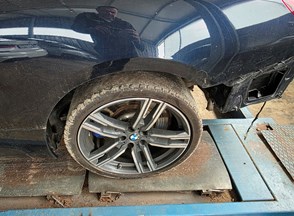 /Vozila/BMW 8/R28.jpg