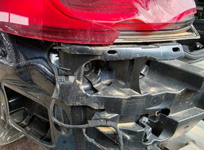 /Vozila/BMW 8/R36.jpg