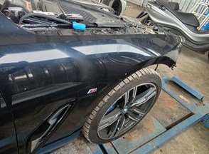/Vozila/BMW 8/R44.jpg