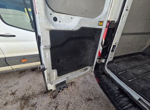 /Vozila/FORD TRANSIT_62660/20251014_092145 (Medium).jpg