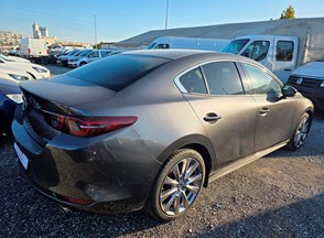 /Vozila/MAZDA 3 SEDAN/R03.jpg