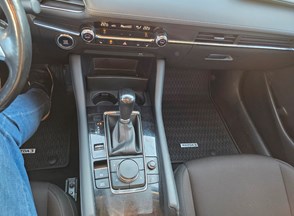 /Vozila/MAZDA 3 SEDAN/R15.jpg