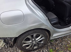 /Vozila/MERCEDES C KARAMBOL/20250923_084434.jpg