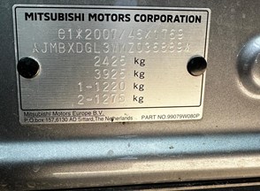 /Vozila/MITSUBISHI_56726/WhatsApp Image 2025-10-17 at 1.50.59 PM.jpeg